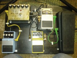 FX Board with Gold Fuzz